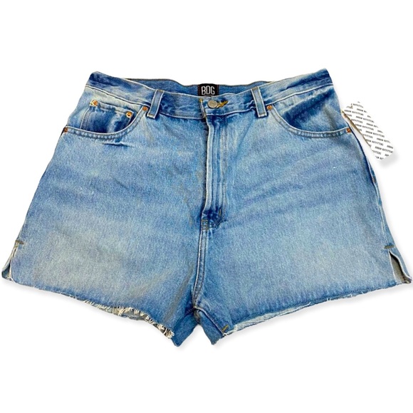 Urban Outfitters Pants - NEW Urban Outfitters BDG girlfriend high rise denim blue jean shorts